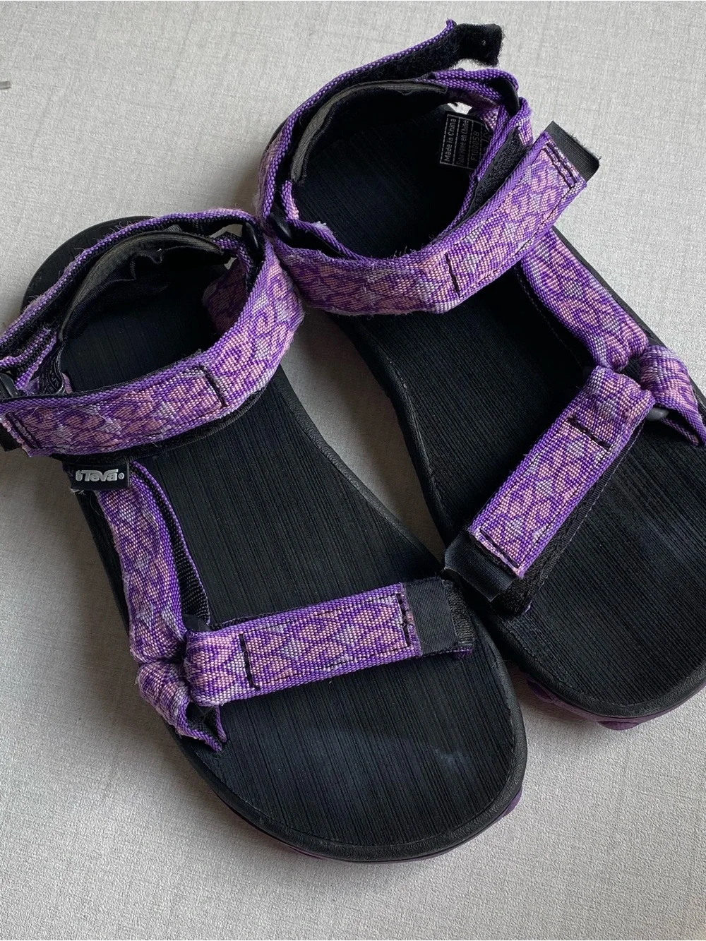Teva Hurricane Women's Purple Geometric Pattern Strappy Sport Sandals Size 4